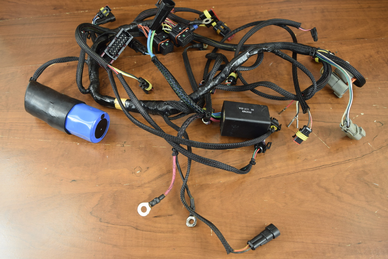 Johnson Evinrude Wire Harness Assembly 586764 2004-2007 75 90 HP