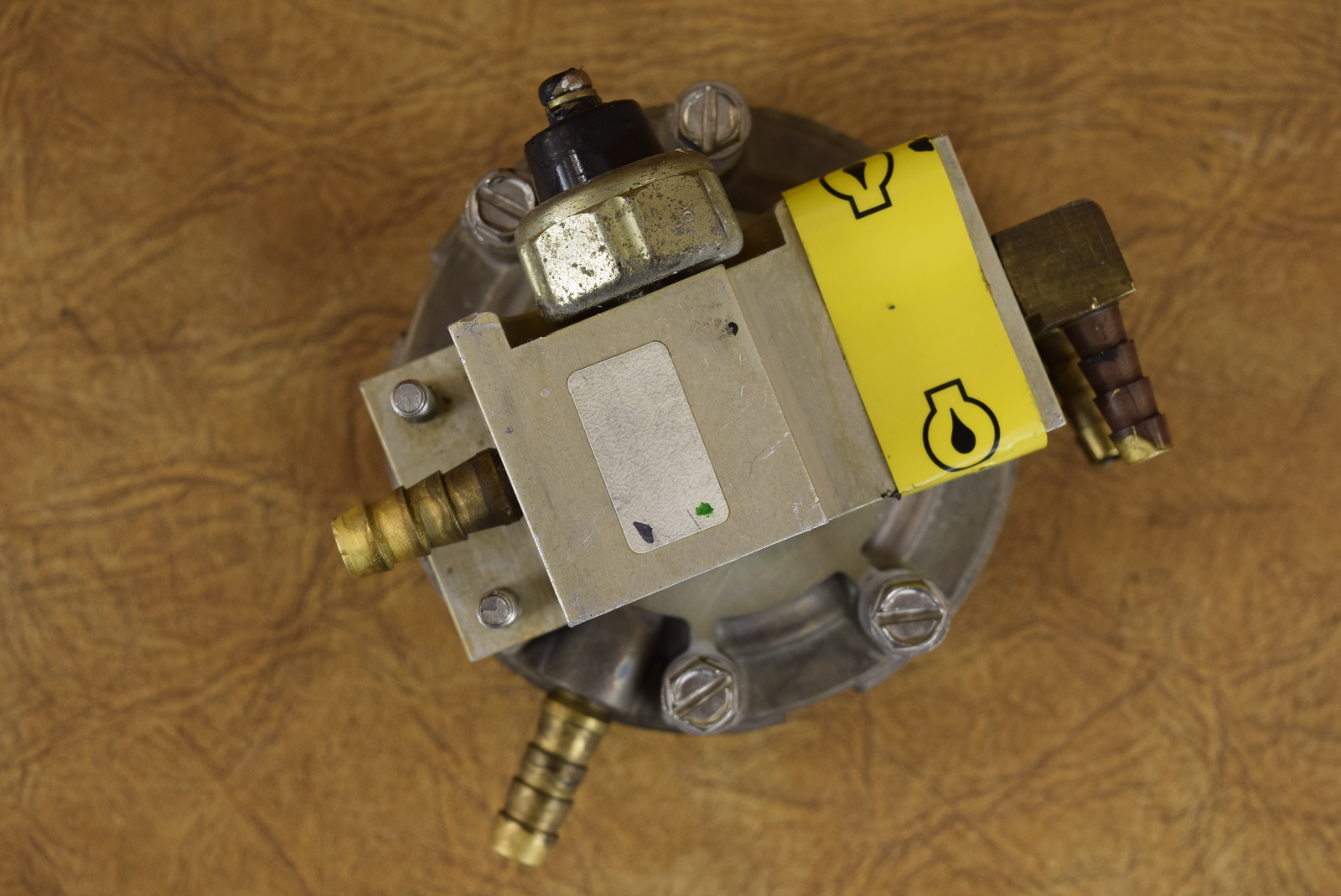 Johnson Evinrude Ficht Oil Lift Pump Assembly 439763 19992003 200 225