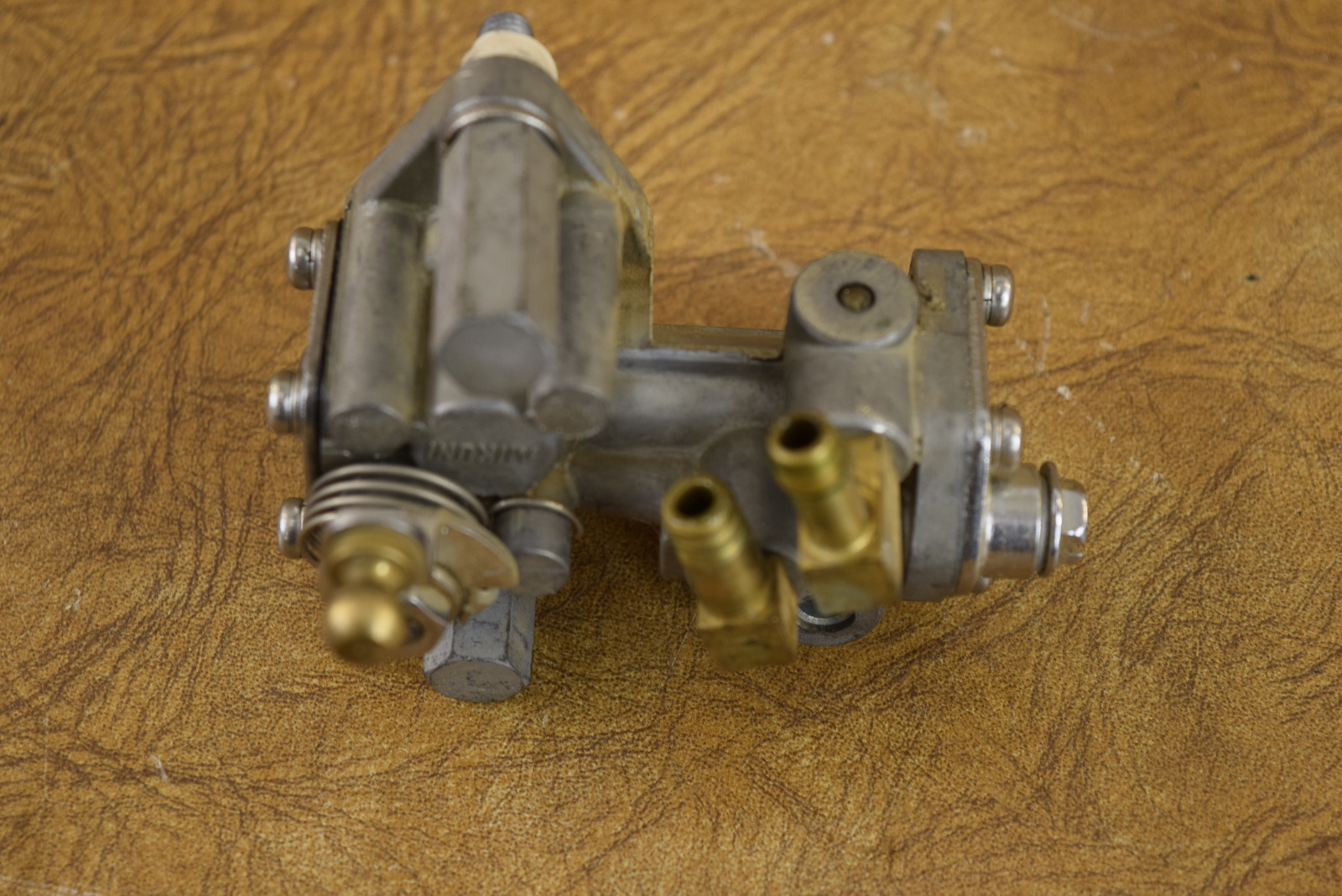 Nissan Tohatsu Gear Driven Oil Pump 3C8090001 2002 & Prior 40 50 60 70