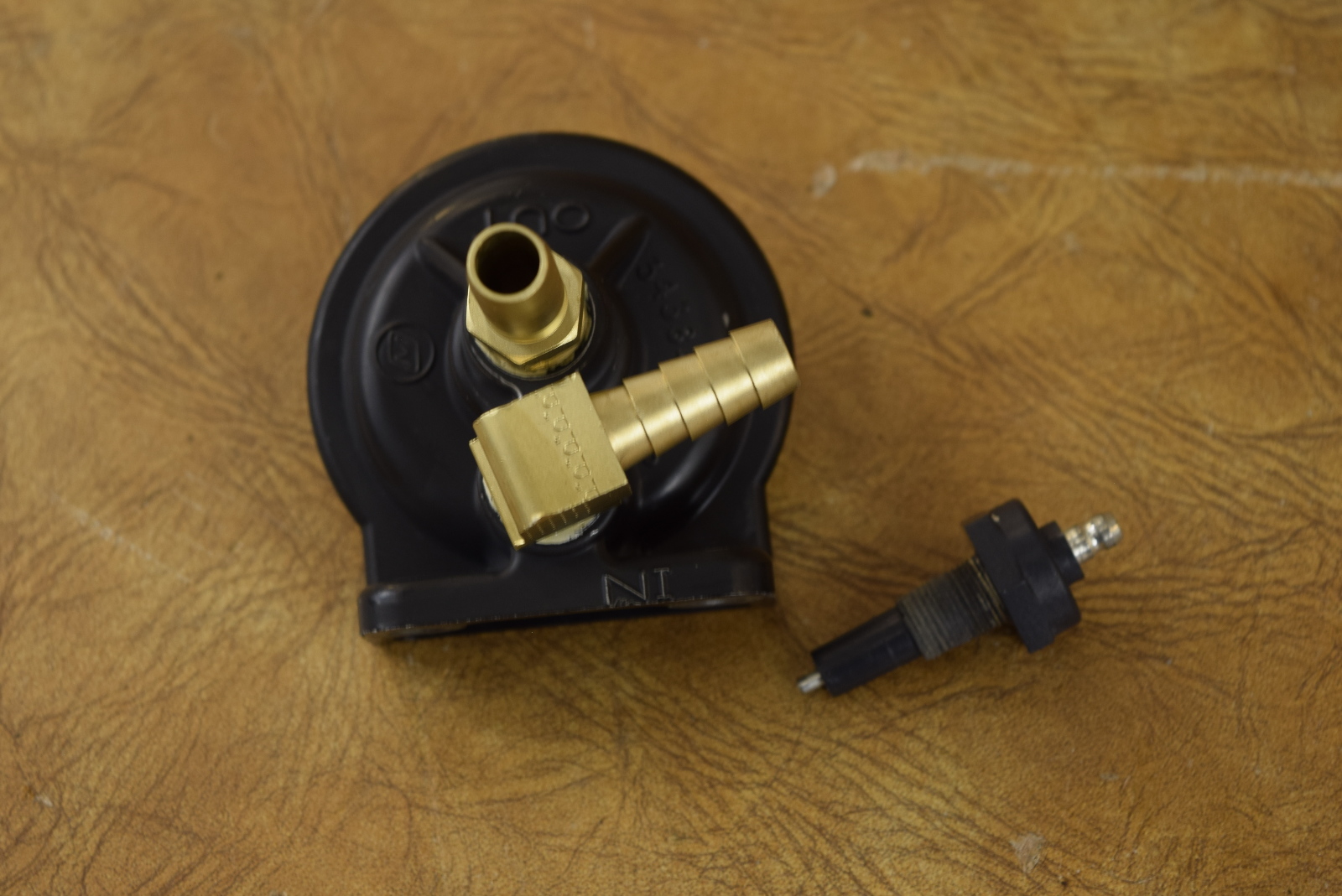 Johnson Evinrude Fuel Filter Housing 438622 438644 123200 19971998 150