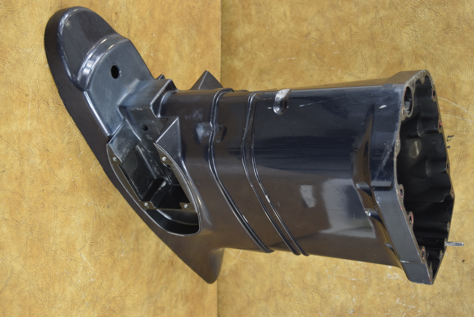 Johnson Evinrude FICHT Exhaust Housing 344025 350964 19972006 75175