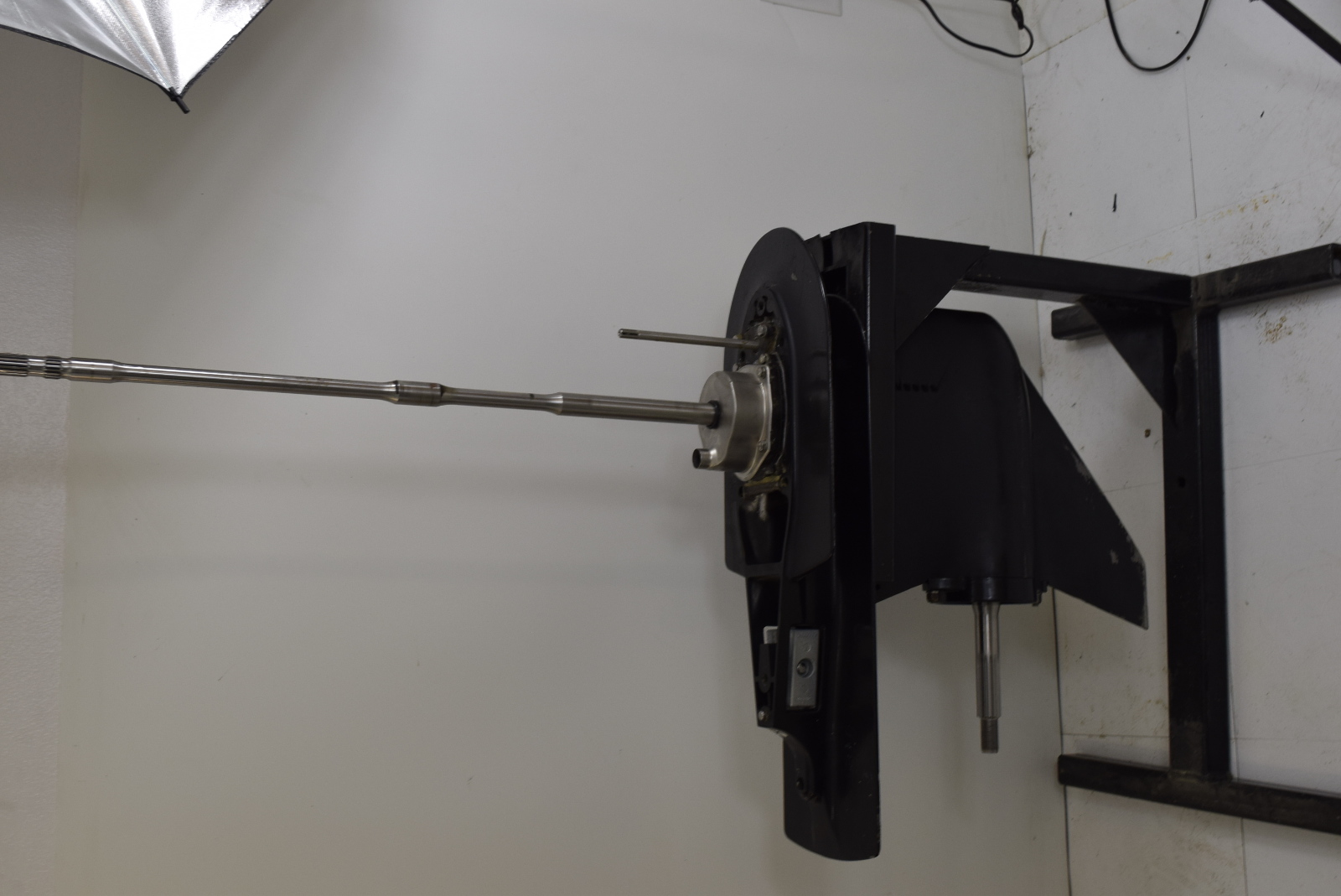 Mercury XL Lower Unit 2008 115 HP 4 Stroke Counter Rotation RESEALED W