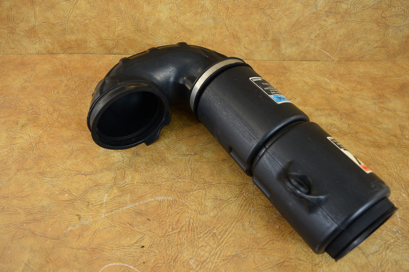 892383T04 Mercury & Mariner Air Intake Assembly 20052011 200 225 250