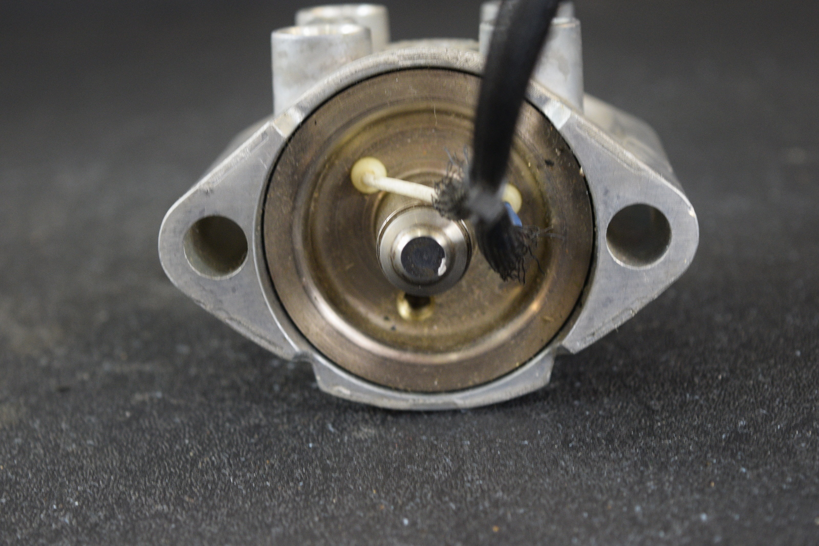 Johnson Evinrude ETec Fuel Injector Part Number 5007347