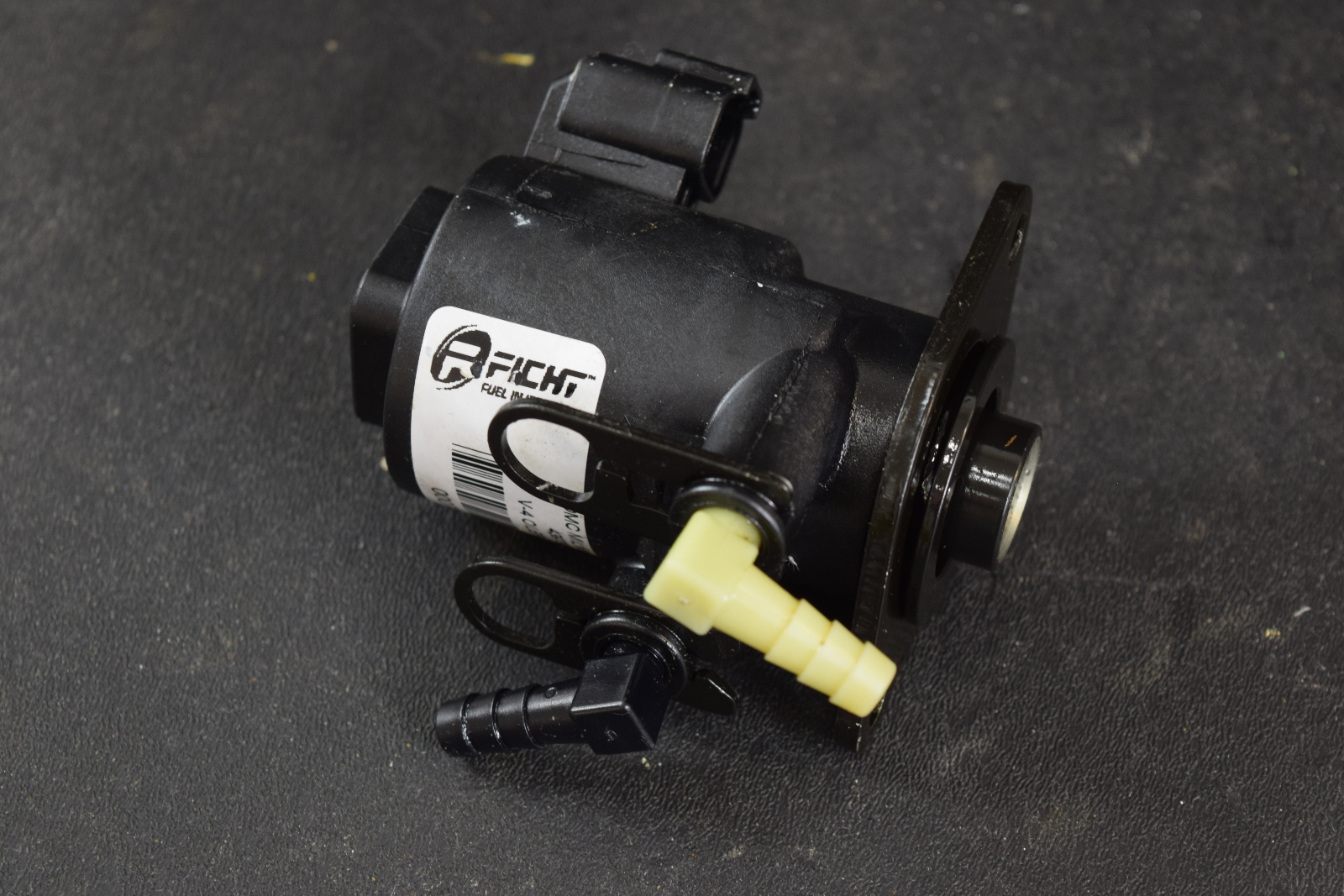 1999 Johnson Evinrude Fuel Injector 5000770 90 115 HP V4 Southcentral