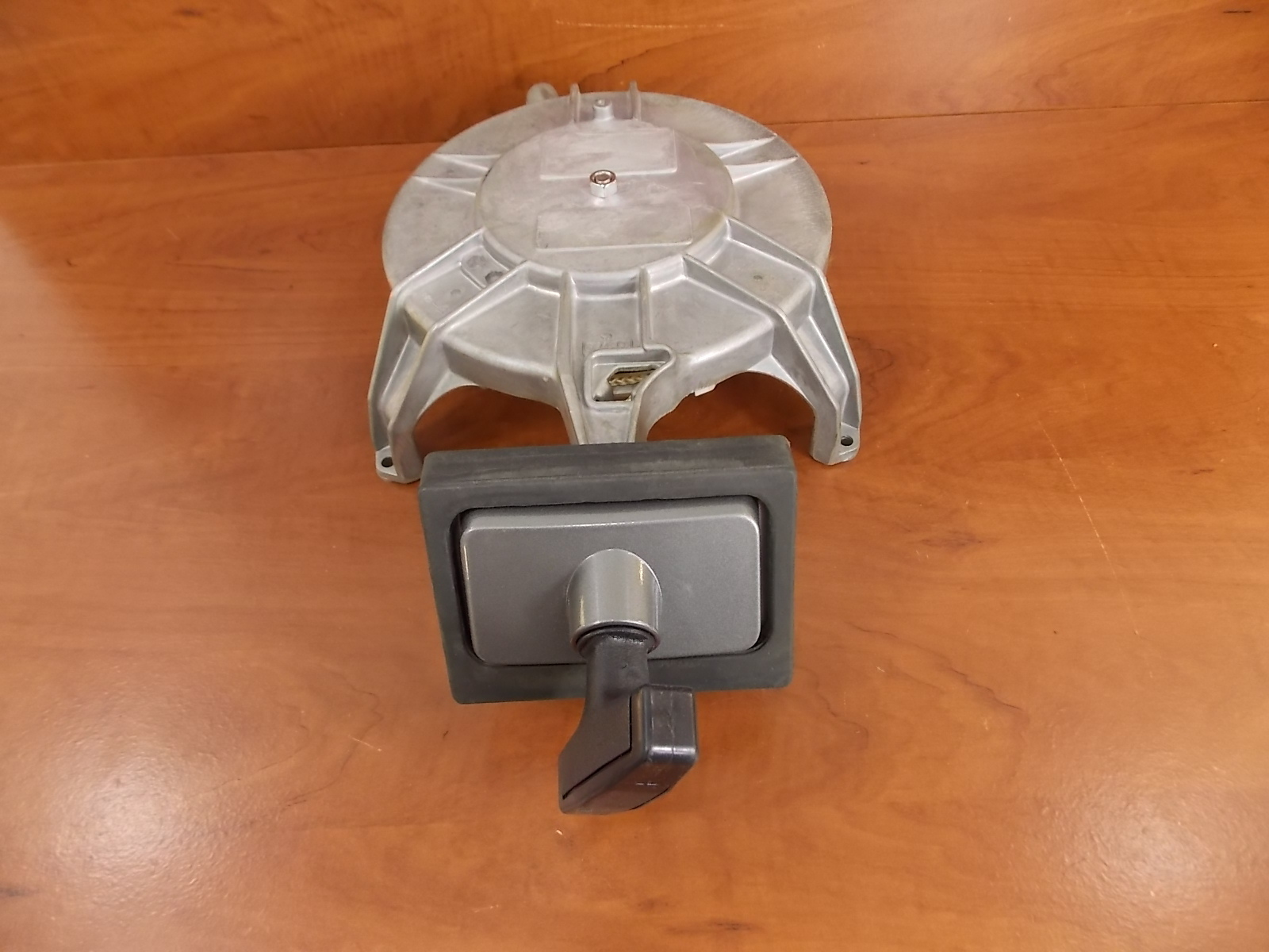 BRAND NEW Yamaha Mariner Recoil Pull Starter Assembly 40 HP 19771989 21697101M Southcentral