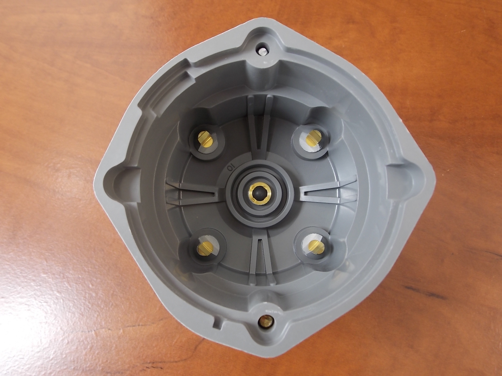 Quicksilver Distributor Cap Mercury Mercruiser Sterndrive 4 Cylinder