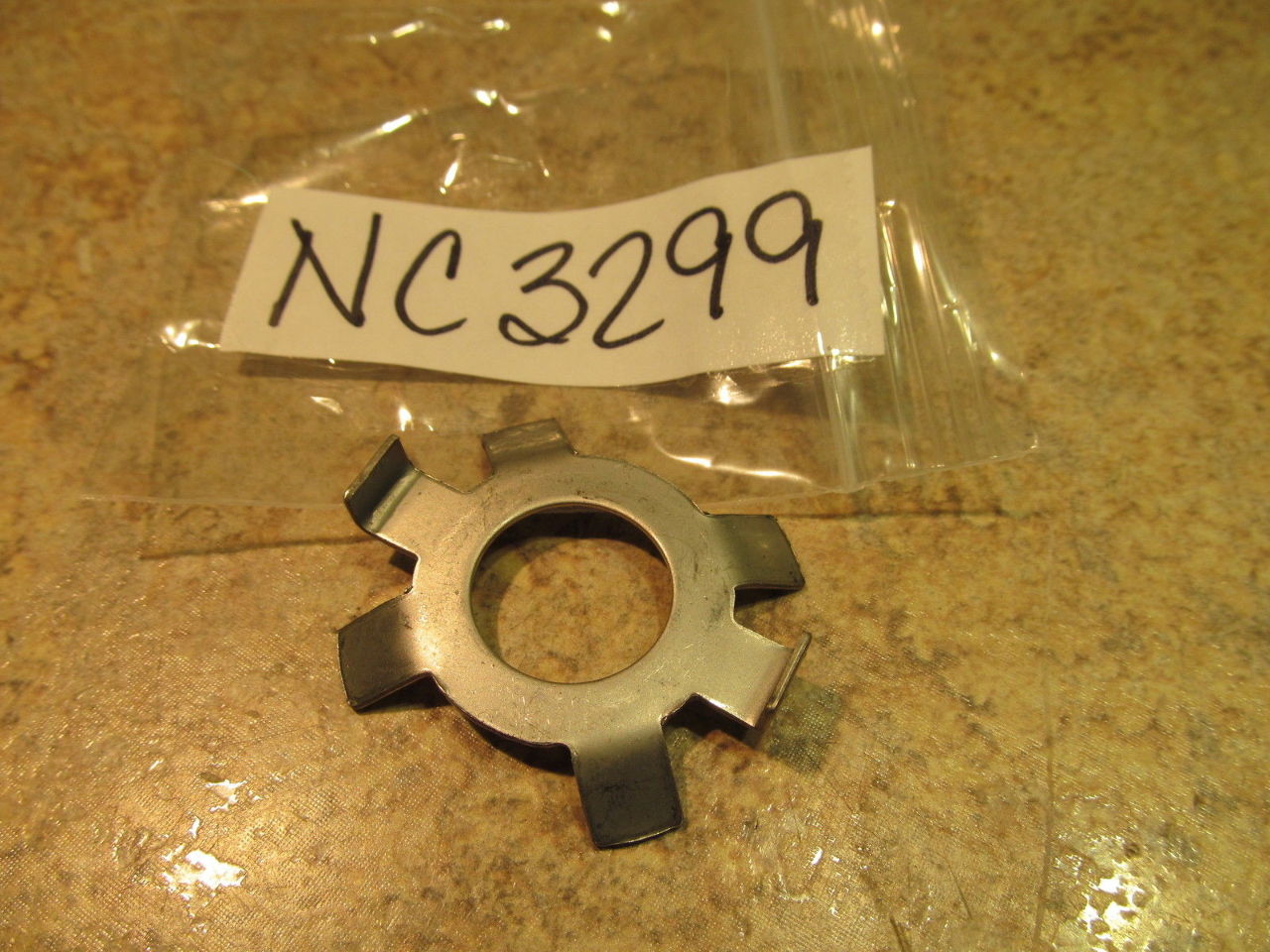 new-nos-suzuki-propeller-nut-lock-washer-57635-95300-nc3299-ebay