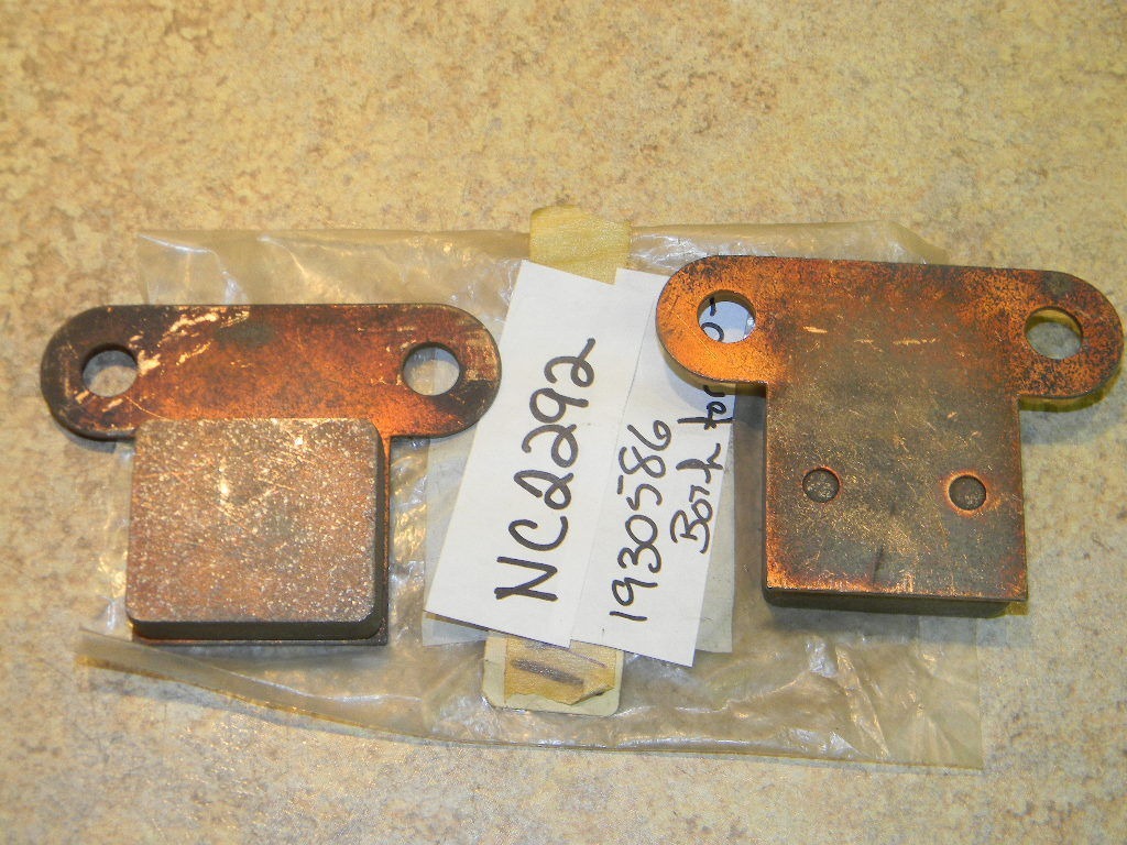 New Polaris Snowmobile ATV Graphite Brake Pads 2292 NCB
