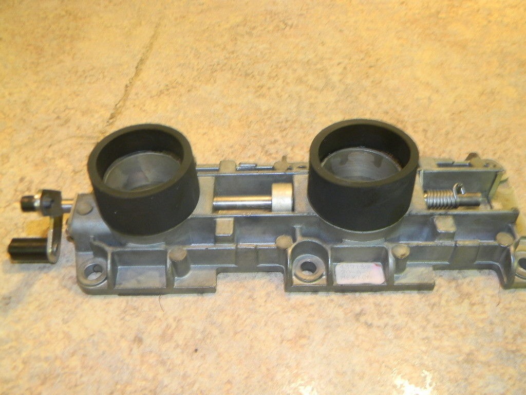 1999+Johnson+115+HP+Outboard Johnson EvinrudeThrottle Body 439159 1998-1999 90 115 HP starboard