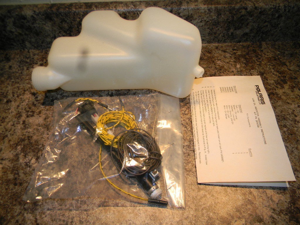 New Polaris Low Oil Indicator Assembly 2870748 0220 NIB