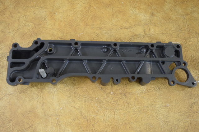 Yamaha Outer Exhaust Cover 62Y-41113-00-9M 1995-1999 40 50 HP 4 Cyl 4