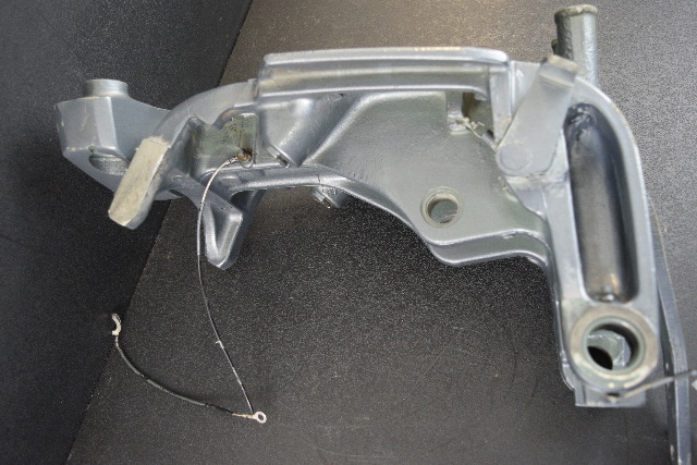 2000-2006 & UP Yamaha Swivel Bracket & Steering Arm 64E-43311-10-8D 150