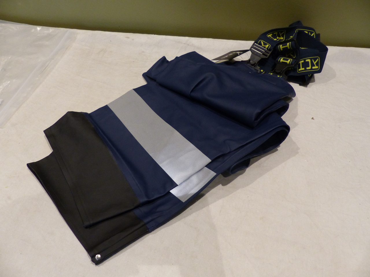 HUK FISHING PVC FOUL WEATHER BIB SIZE LARGE L NAVY NWT eBay