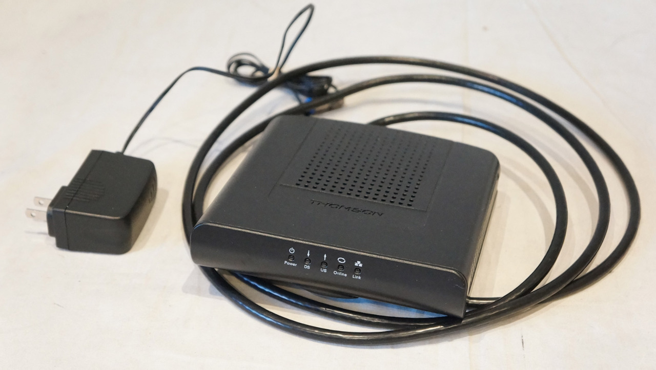 THOMSON DCM476 DOCSIS 3.0 HIGH SPEED CABLE MODEM MDG Sales, LLC