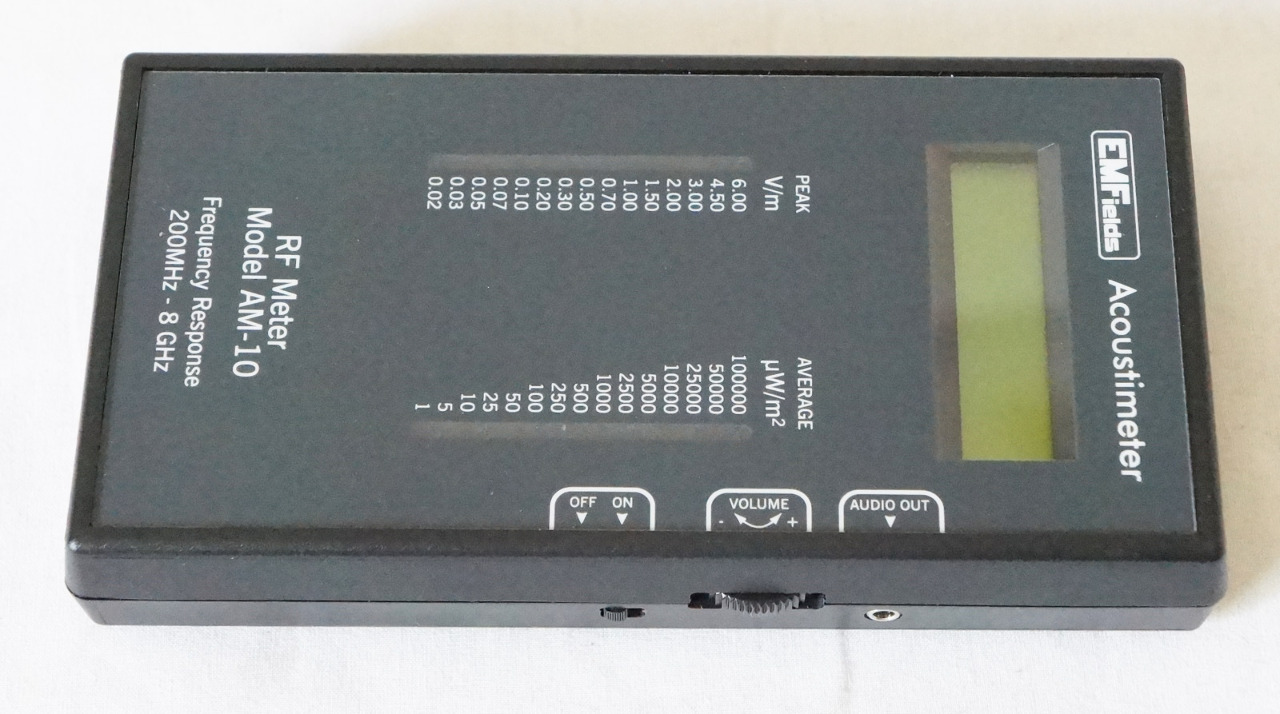 EMFIELDS ACOUSTIMETER RF METER MODEL AM10 RADIO FREQ MICROWAVE