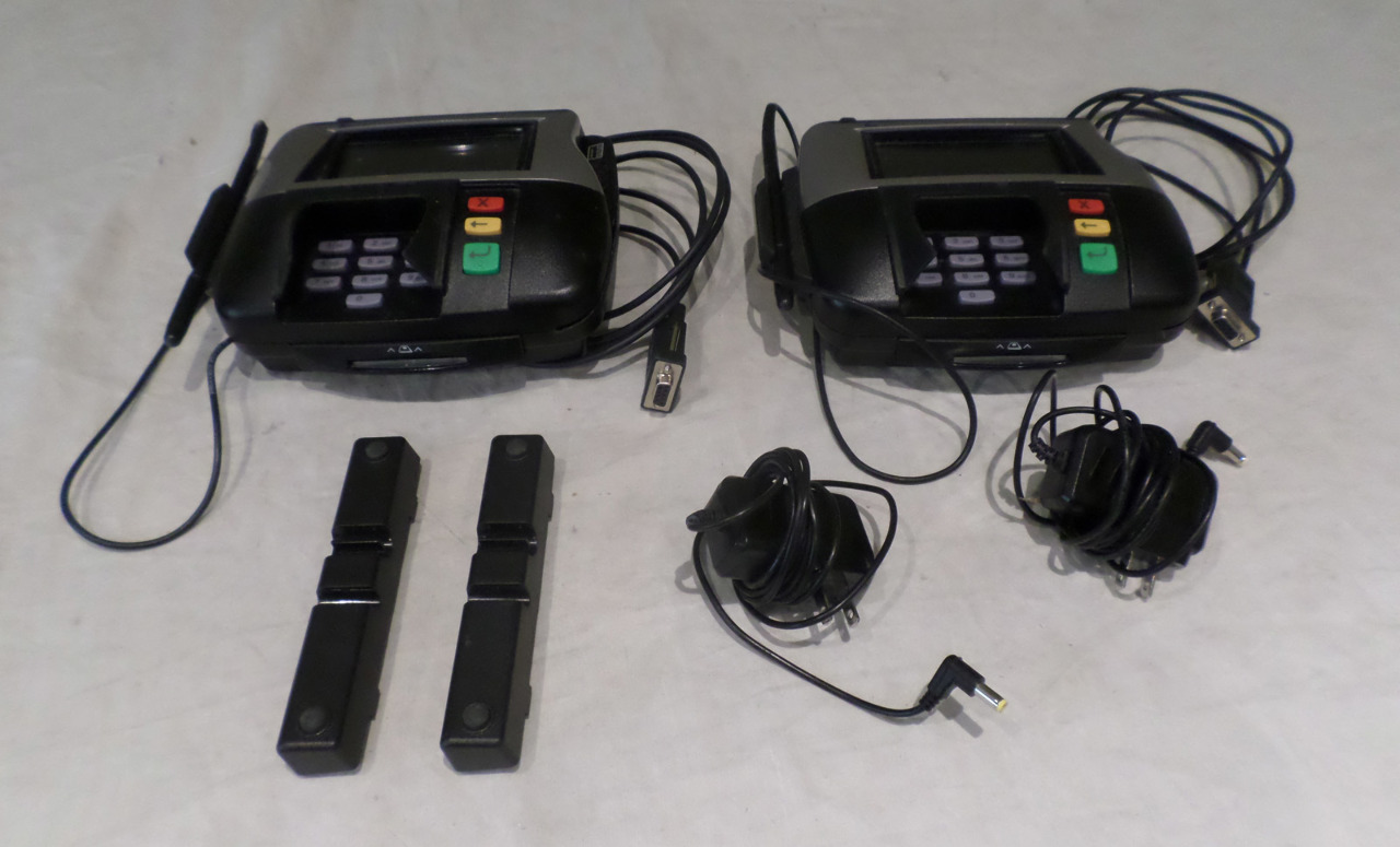 LOT OF 2* VERIFONE MX860 POS CREDIT CARD TERMINAL M094-409-01-RC / AS
