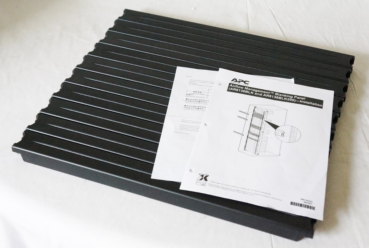 APC 1U RACK TOOLLESS BLANKING PANEL 10 PACK BLACK AR8136BLK ...