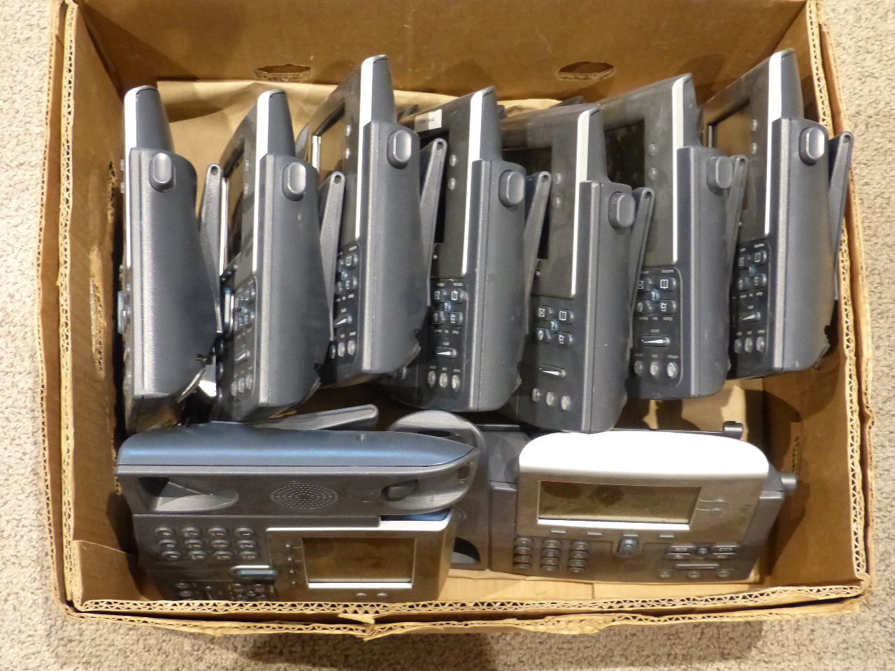 9* CISCO IP PHONE 7942 CP7942G UNTESTED W/OUT PHONE HANDSET MDG
