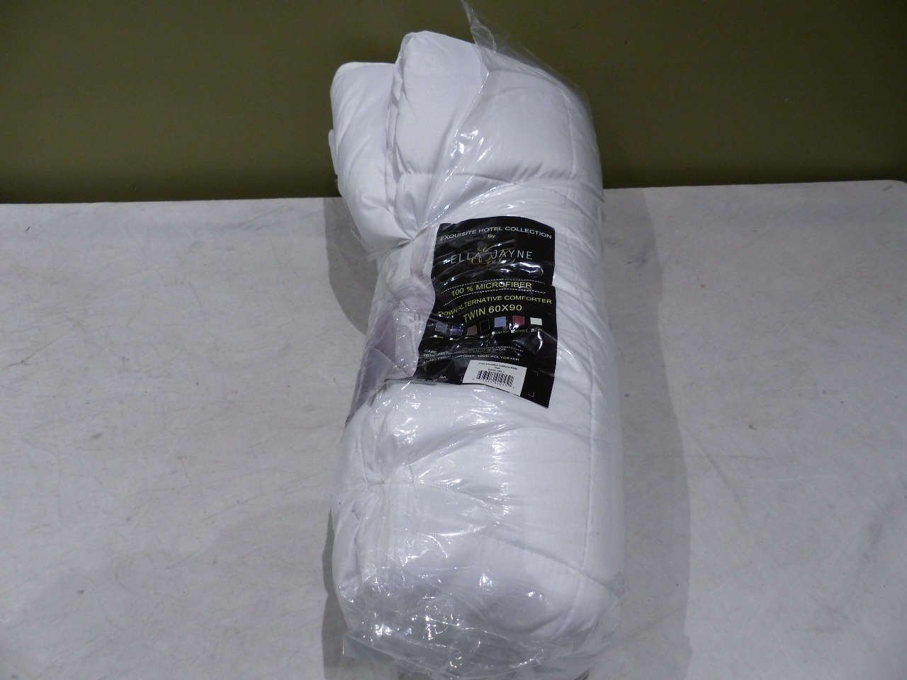 ELLA JAYNE HOME COMFORTER TWIN WHITE 89347 EJHCF_WH_1 MDG Sales, LLC