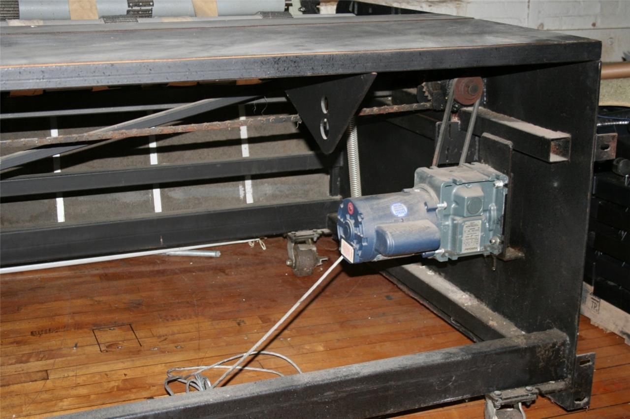 * AccuCut Super Cut 42015 Commercial Carpet Cutting Machine will cut