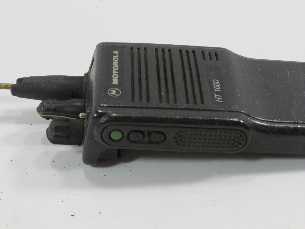 MOTOROLA HT1000 HANDIETALKIE FM RADIO Premier Equipment Solutions