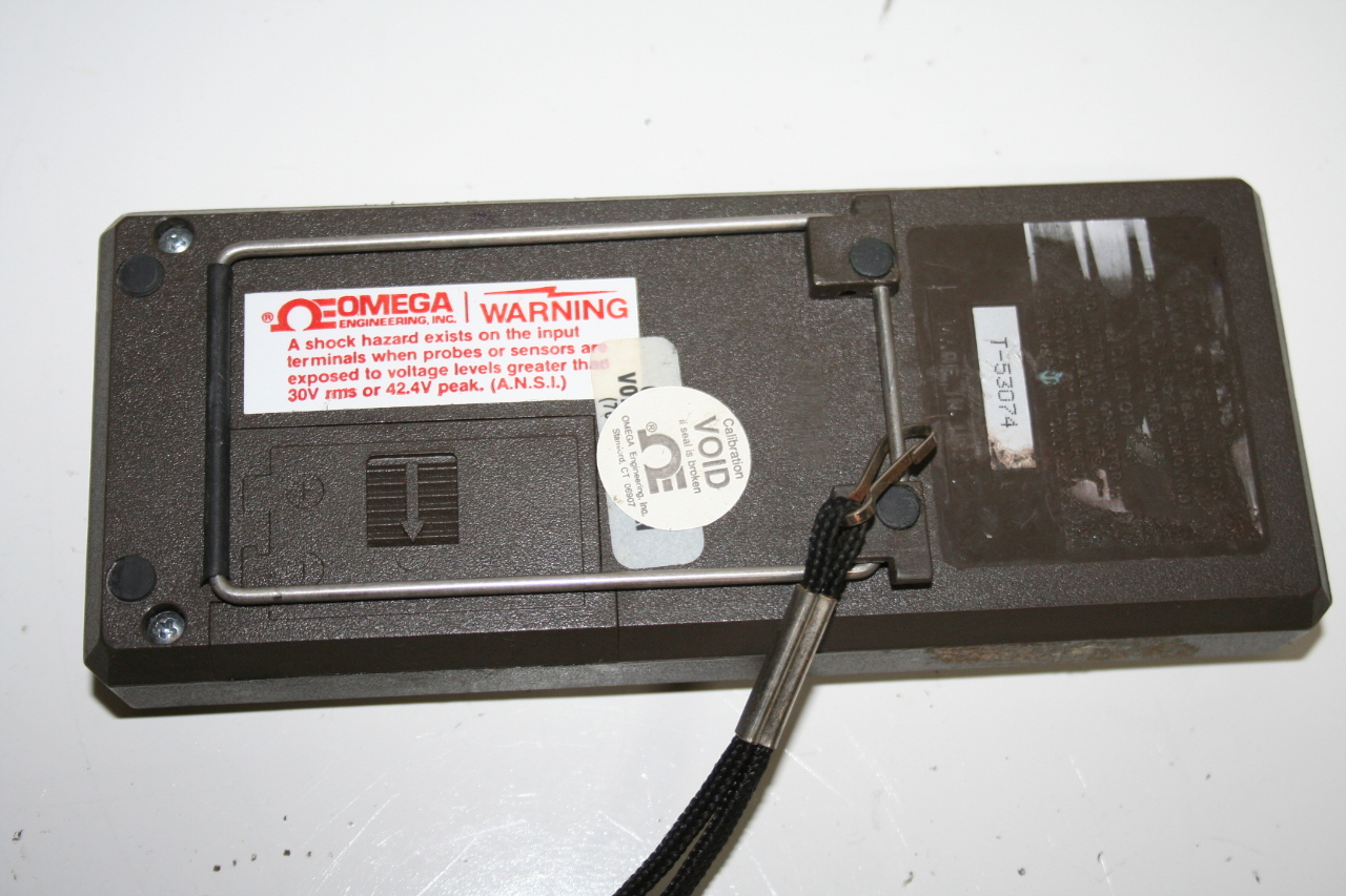 * OMEGA HH21 MICROPROCESSOR THERMOMETER TYPE JKT THERMOCOUPLE