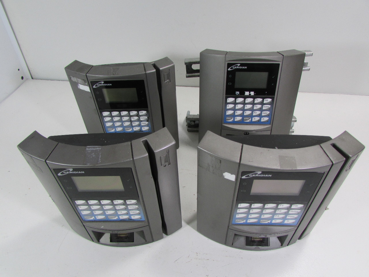 LOT OF 4 CERIDIAN MXS2000 TIMECLOCKS Premier Equipment Solutions, Inc.