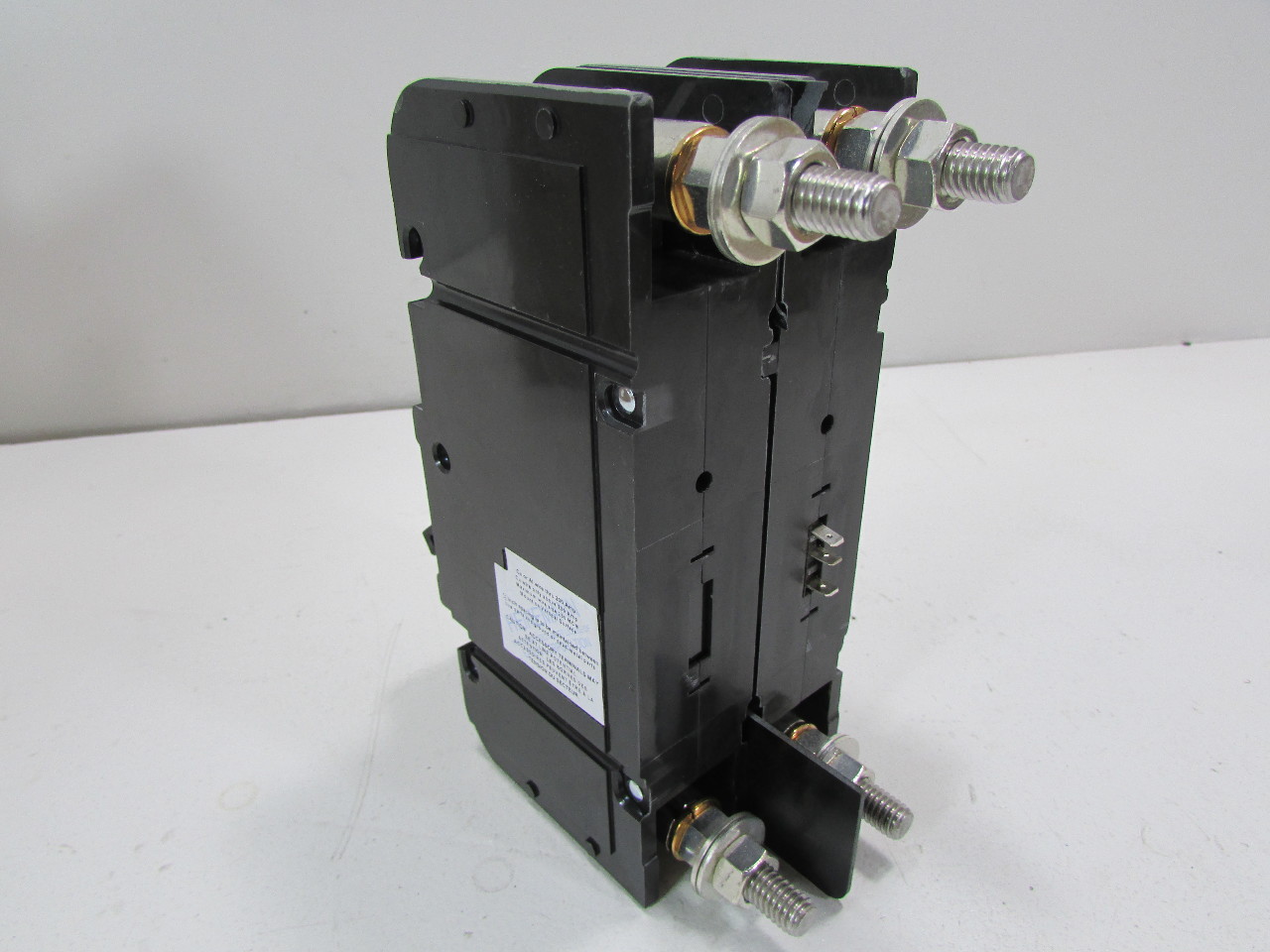 NEW HEINEMANN E7704 CIRCUIT BREAKER GJ2B2B3DUW