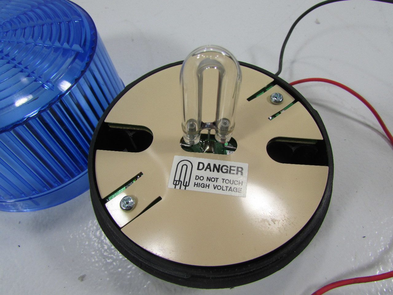 LOT OF 4 AMSECO STROBE LIGHT SL401 BLUE LENS 12VDC RAINPROOF Premier Equipment Solutions, Inc.