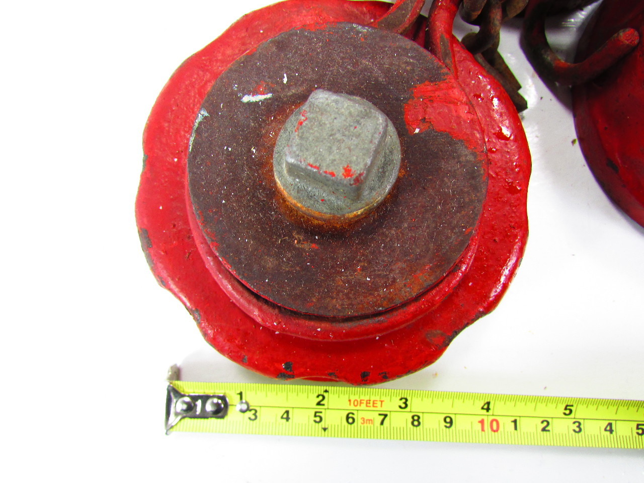 * LOT OF 5 FIRE HYDRANT TOP CAP COVERS CAST IRON SCREW PLUG LID Premier Equipment Solutions, Inc.