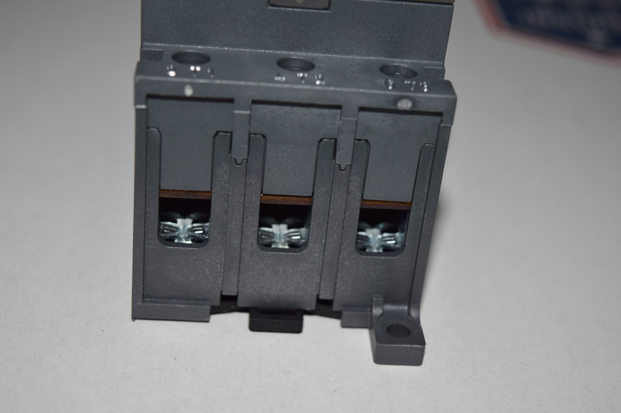 * NEW ABB OT63E3 DISCONNECT SWITCH 80A 3 POLES 600VAC IEC 60947-3 | eBay