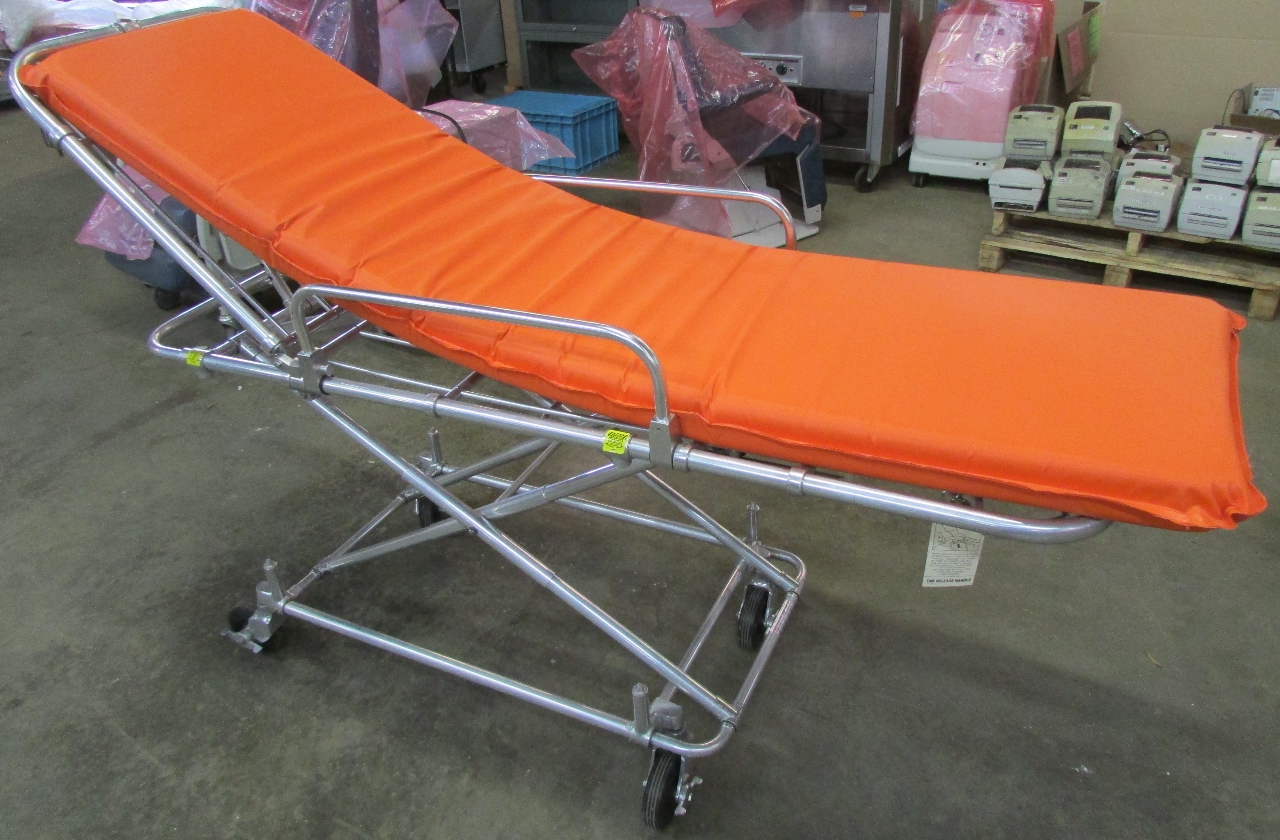 * FERNO MODEL 30 30NM AMBULANCE COT NON