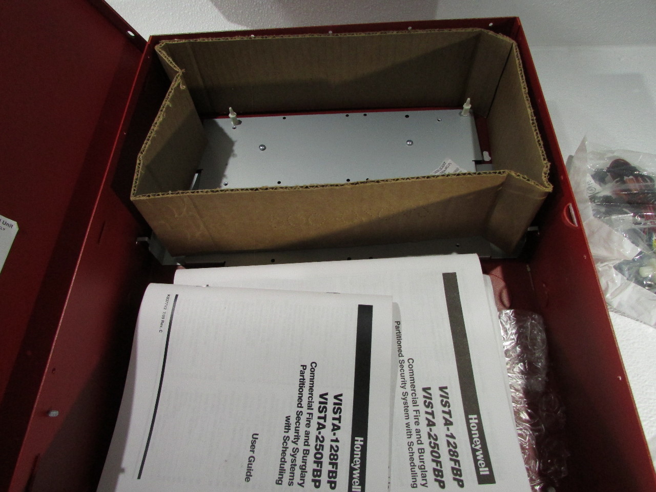 NEW HONEYWELL 3NWT CENTRAL STATION SYSTEM FIRE ALARM VISTA128FBP