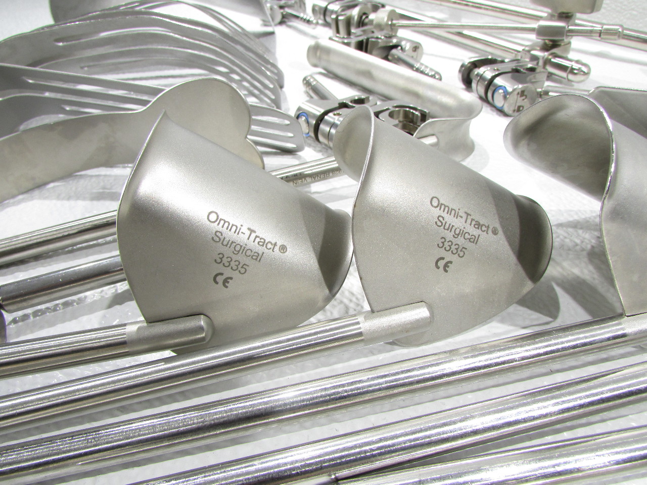 * OMNITRACT SURGICAL RETRACTOR SET Premier Equipment Solutions, Inc.