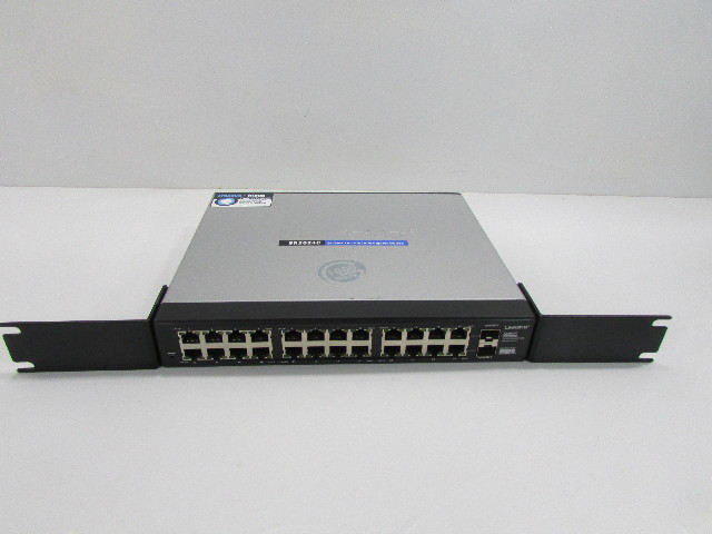 CISCO LINKSYS SR2024C 24-PORT 10/100/1000 GIGABIT SWITCH WITH RACK EARS