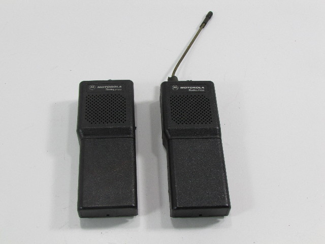 MOTOROLA MT1000 WITH MICROPHONE HANDHELD 2 WAY RADIO NMN6156B