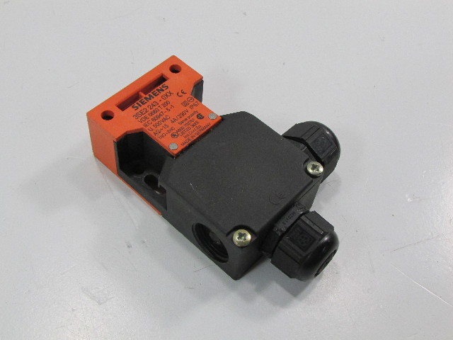 SIEMENS 3SE2-243-0XX INTERLOCK SW,TOP & SIDE ENTRY