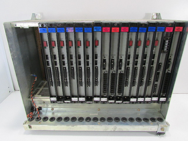 * RELIANCE ELECTRIC 0-5756-0 16 SLOT CHASSIS W/ MODULES *EXLNT*