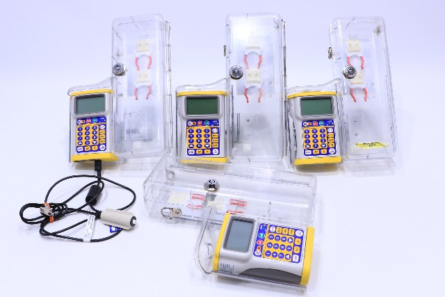 * LOT OF (4) HOSPIRA GEMSTAR 13088 INFUSION PUMP CASE CLAMP, NO KEYS