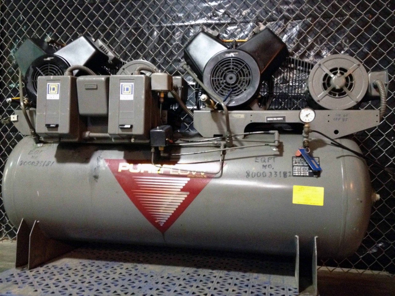 Johnson Controls PureFlow 6 HP 120 GALLON 4 Cylinder AIR COMPRESSOR BIG