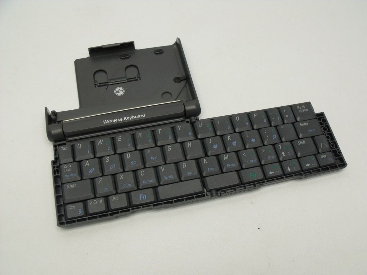 PalmOne 3169WW Tungsten E2 E5 Treo 600 650 Universal Wireless Keyboard