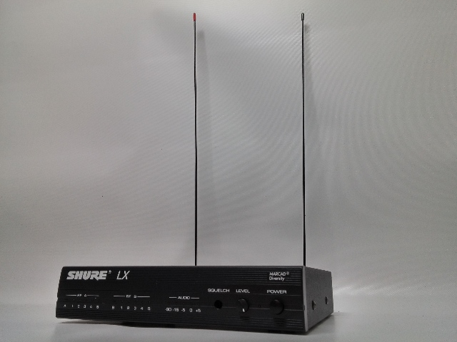 SHURE LX4-CA T2-CA 176.200 MHz RECEIVER