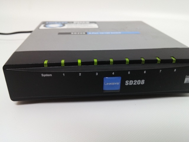 Linksys / Cisco SD208 8-Port Unmanaged Ethernet Switch
