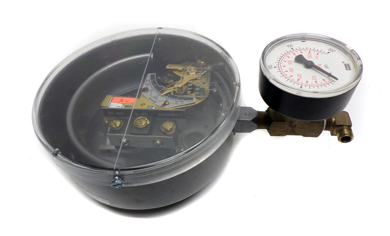 Dwyer Instruments Mercoid Pressure Switch DS72311537 ElectronicDepot USA