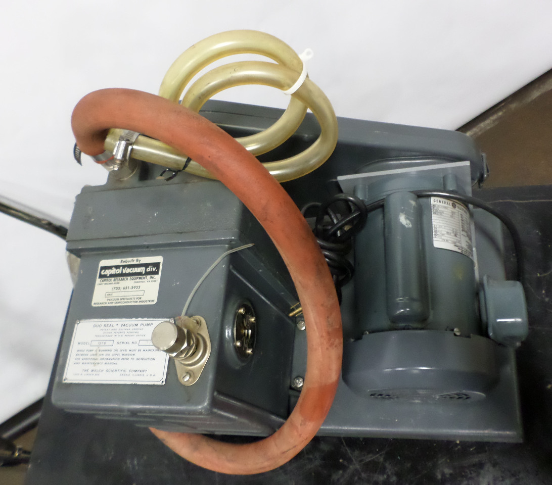 Welch Duo Seal Vacuum Pump Model 1376 w GE Motor 5KC37RN81 ElectronicDepot USA