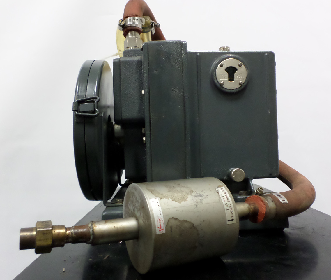 Welch Duo Seal Vacuum Pump Model 1376 w GE Motor 5KC37RN81 ElectronicDepot USA