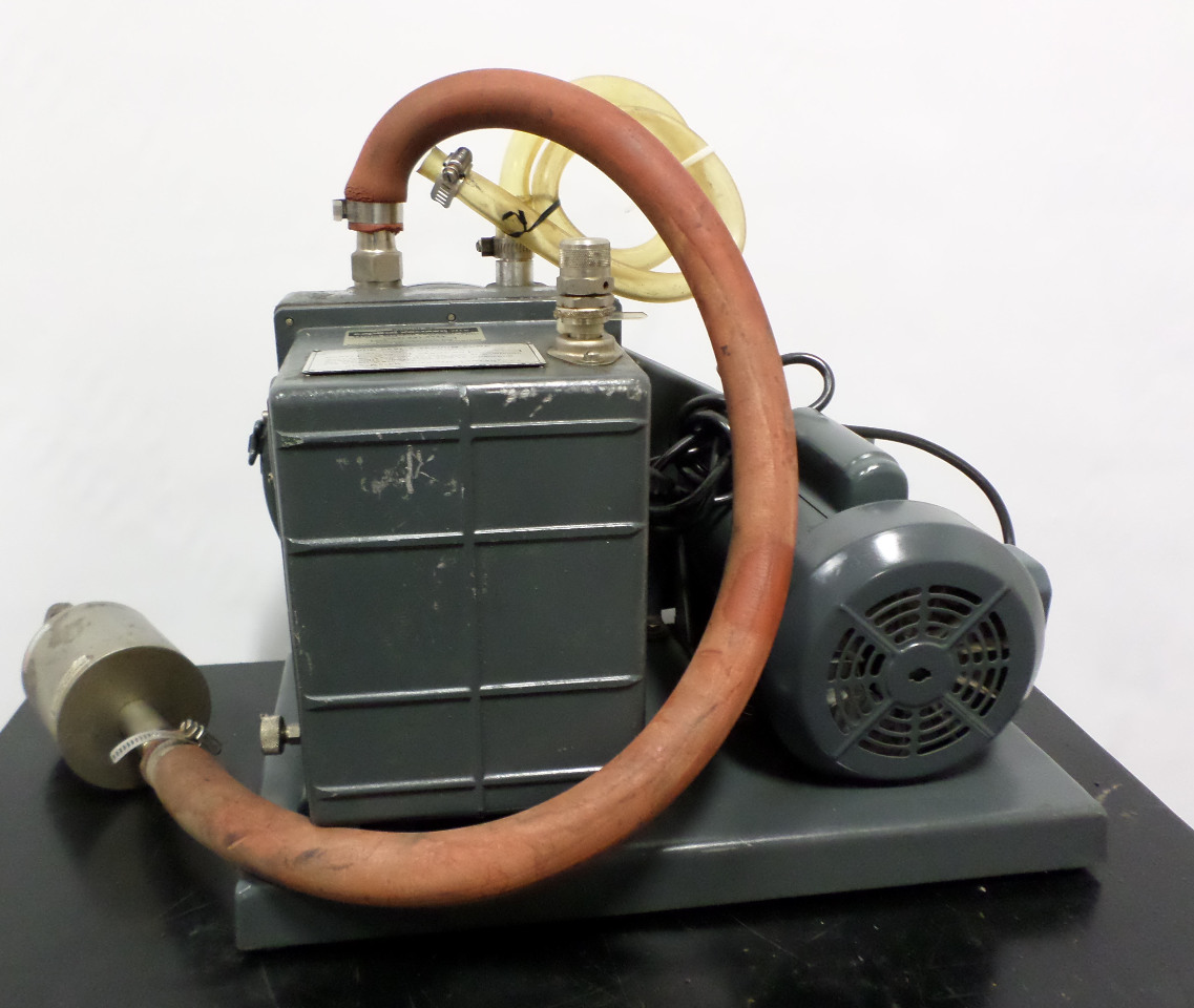 Welch Duo Seal Vacuum Pump Model 1376 w GE Motor 5KC37RN81 ElectronicDepot USA