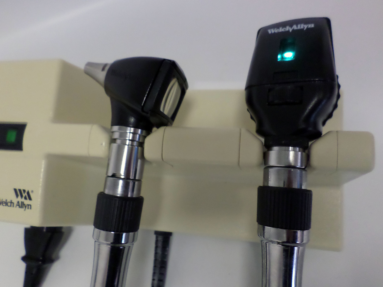 Welch Allyn 767 Integrated Wall System Otoscope Opthalmoscope 25020 /