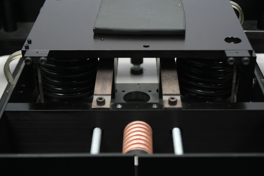 Minus K NanoK BM1 Bench Top Vibration Isolation Platform 500BM1